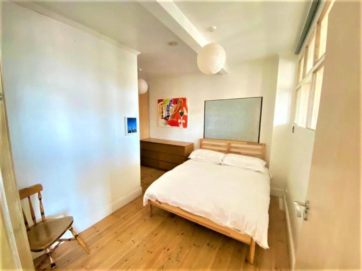 Splendid 1 Bedroom Flat + Terrace Londra Esterno foto